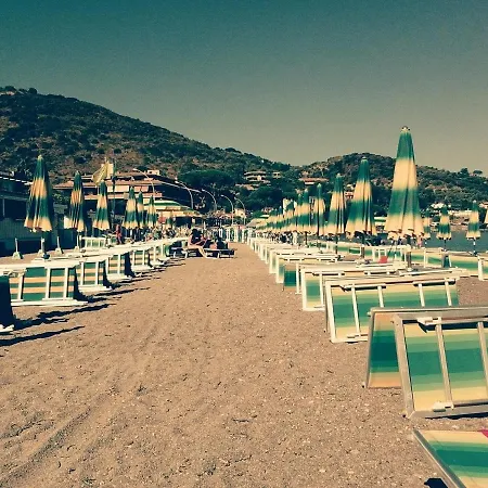 By The Sea بيت للعطل